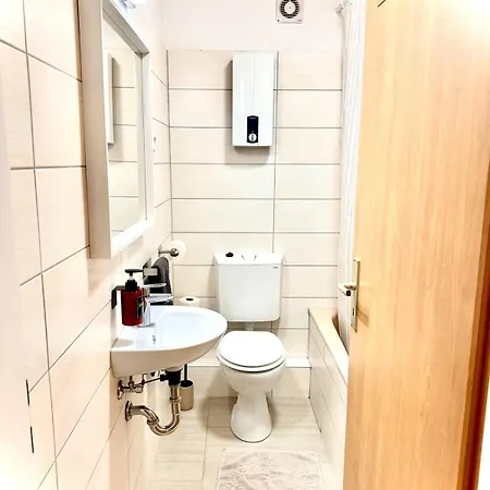 شقة Moderne Mit Parkplatz & Smart-tv دوسبرغ